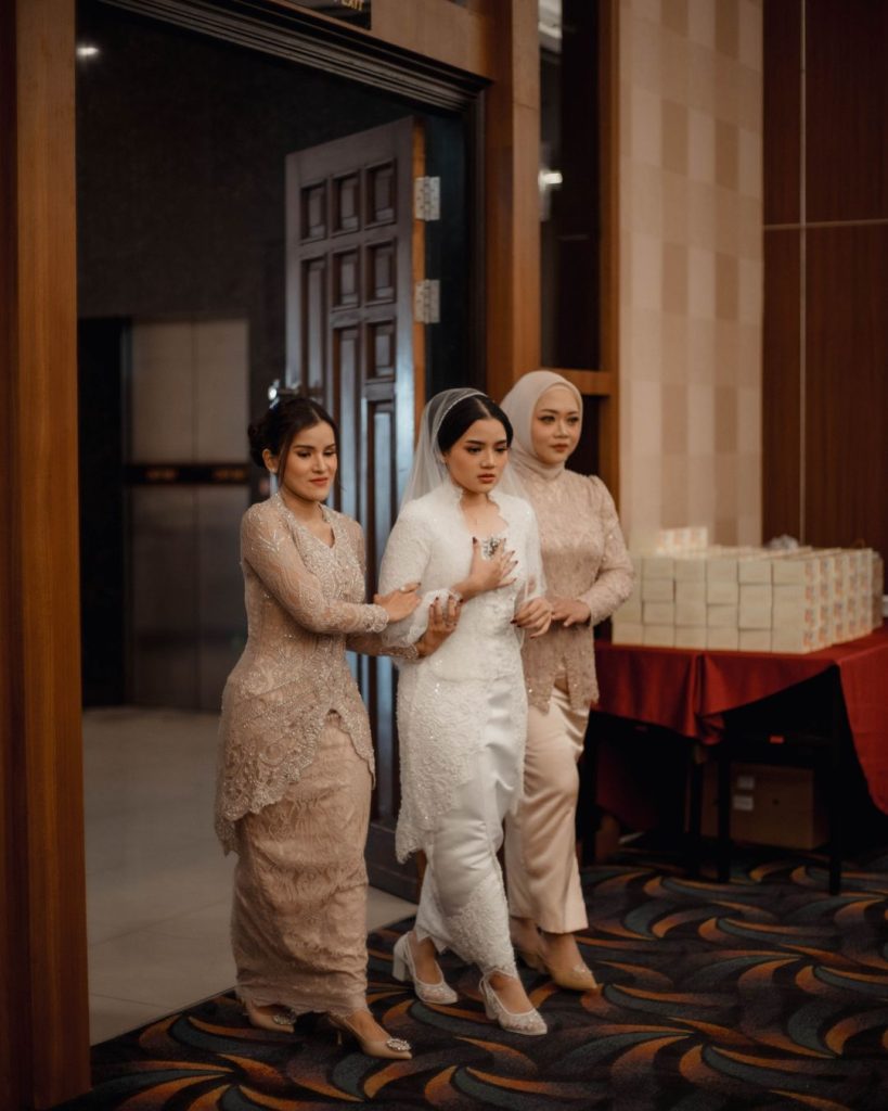 Dinda & Oka